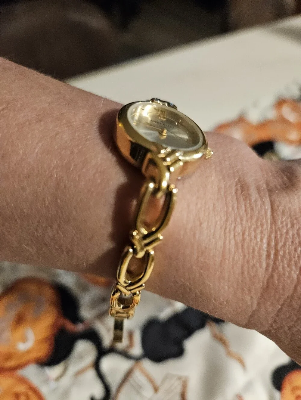 Anne Klein Gold Tone Women's Link Watch - New Battery, Running!
